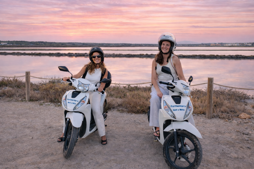 Secret coves of Formentera by scooter