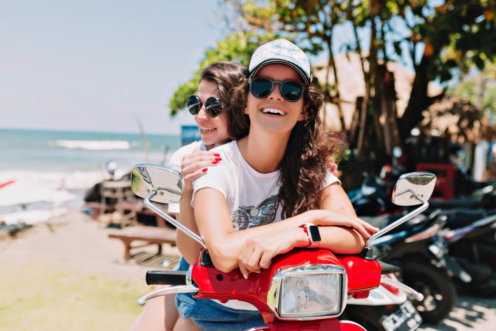 Tips for riding a motorcycle in Formentera: safety, parking and key recommendations